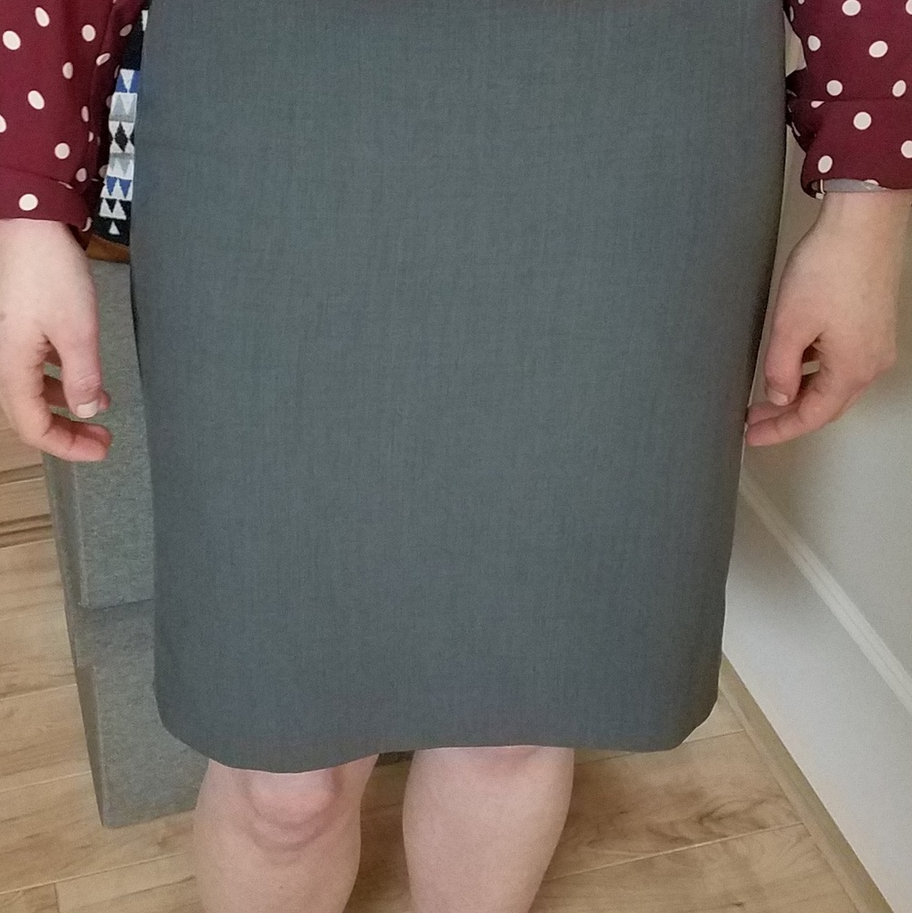 MM LaFleur Noho Skirt Charcoal Size 4